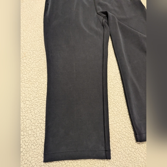 Lululemon Softstreme High-Rise Straight Leg Crop Black Size 10 - Picture 6 of 16